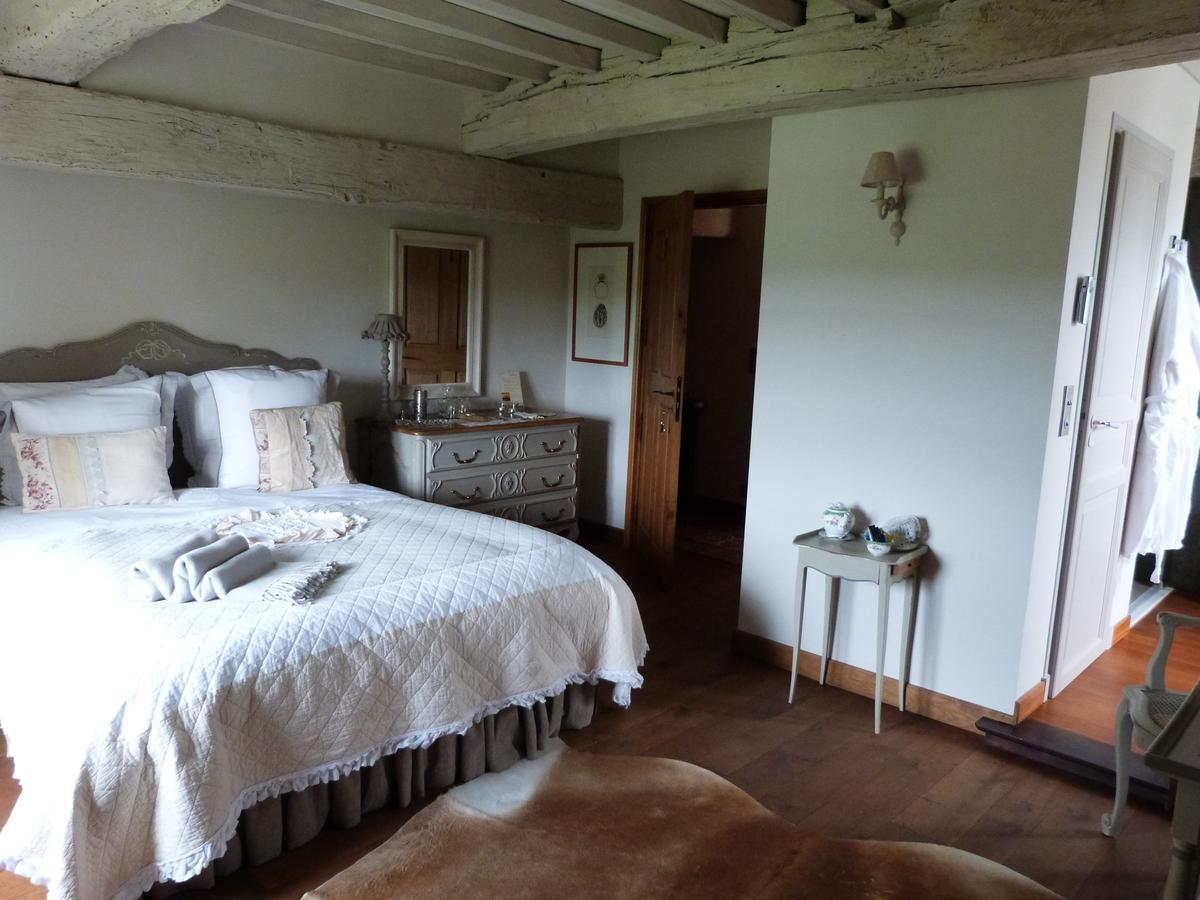 Le Manoir De Beauregard Bed & Breakfast Clermont-de-Beauregard Bagian luar foto