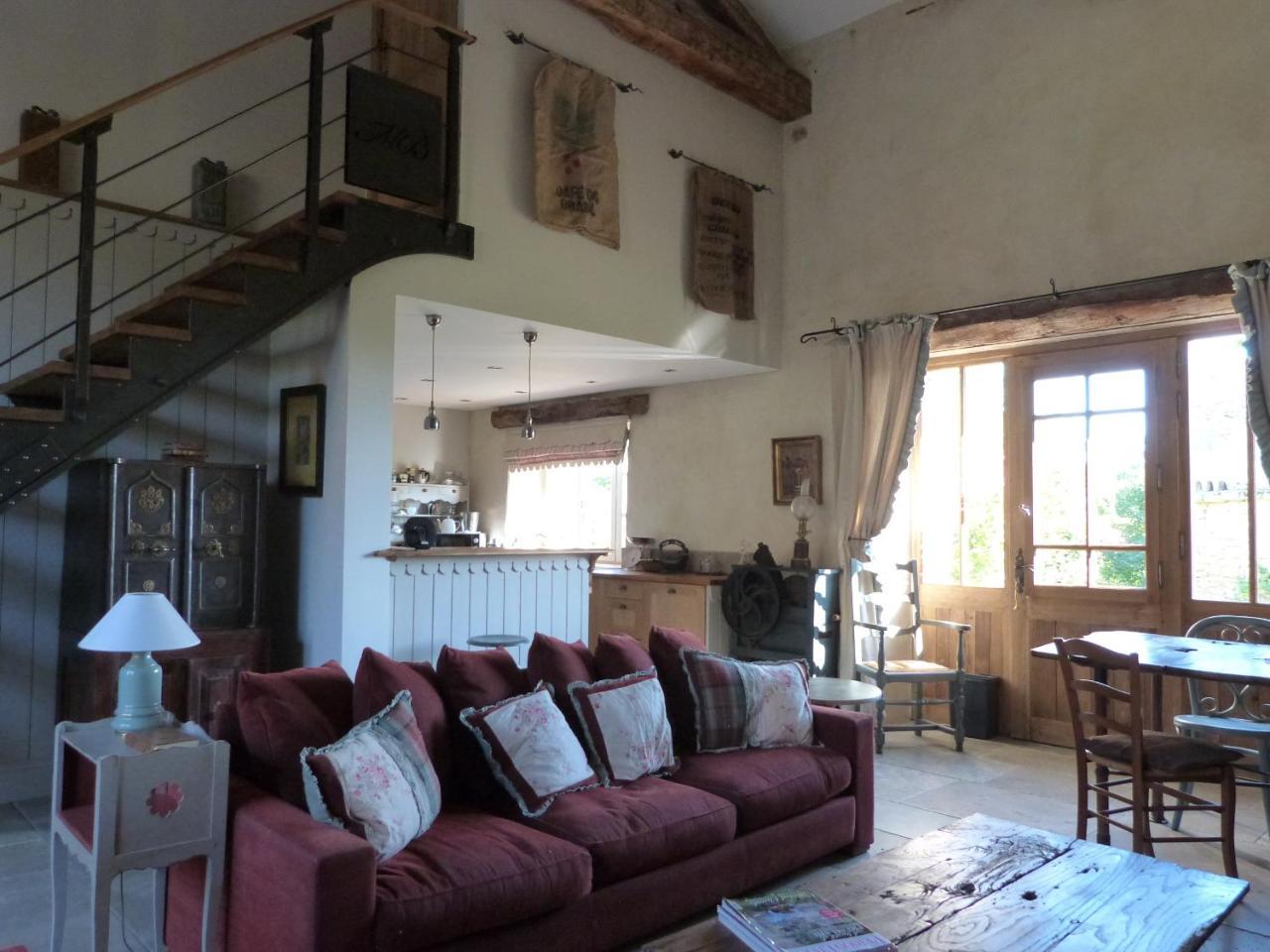 Le Manoir De Beauregard Bed & Breakfast Clermont-de-Beauregard Bagian luar foto