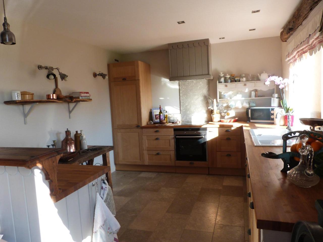 Le Manoir De Beauregard Bed & Breakfast Clermont-de-Beauregard Bagian luar foto